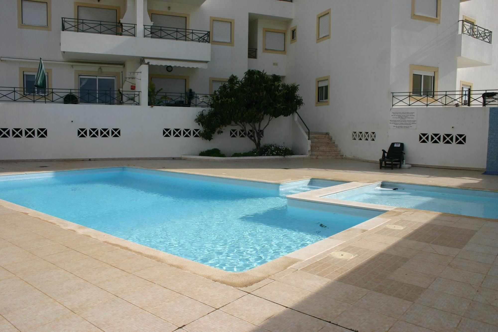 With 2 Bedrooms In Albufeira, With Wonderful View, Pool *